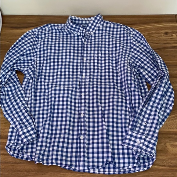 Old Navy Slim Fit classic long sleeve button up - Picture 1 of 2